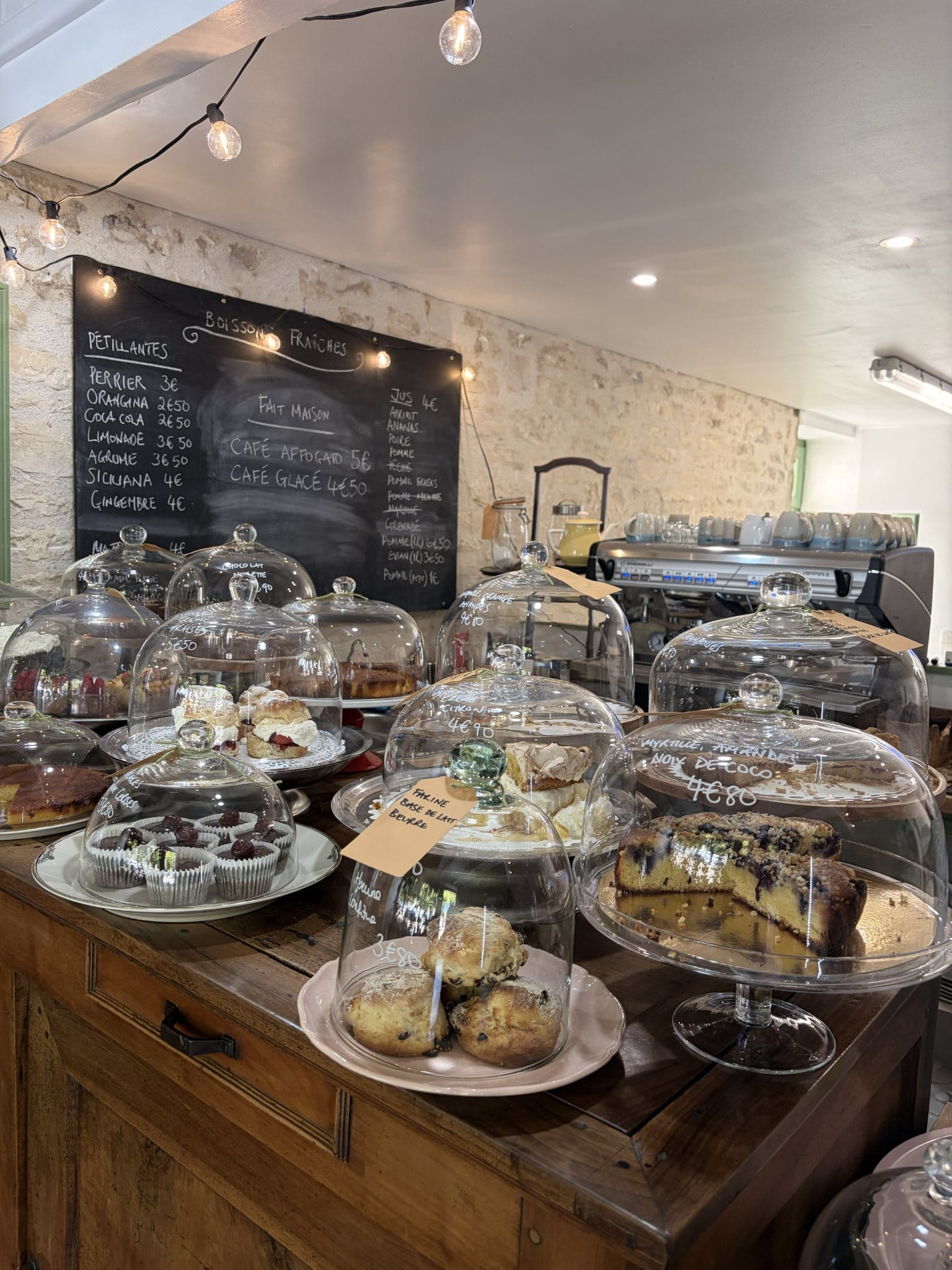 Cake stops are essential for 'enjoying life' rides!