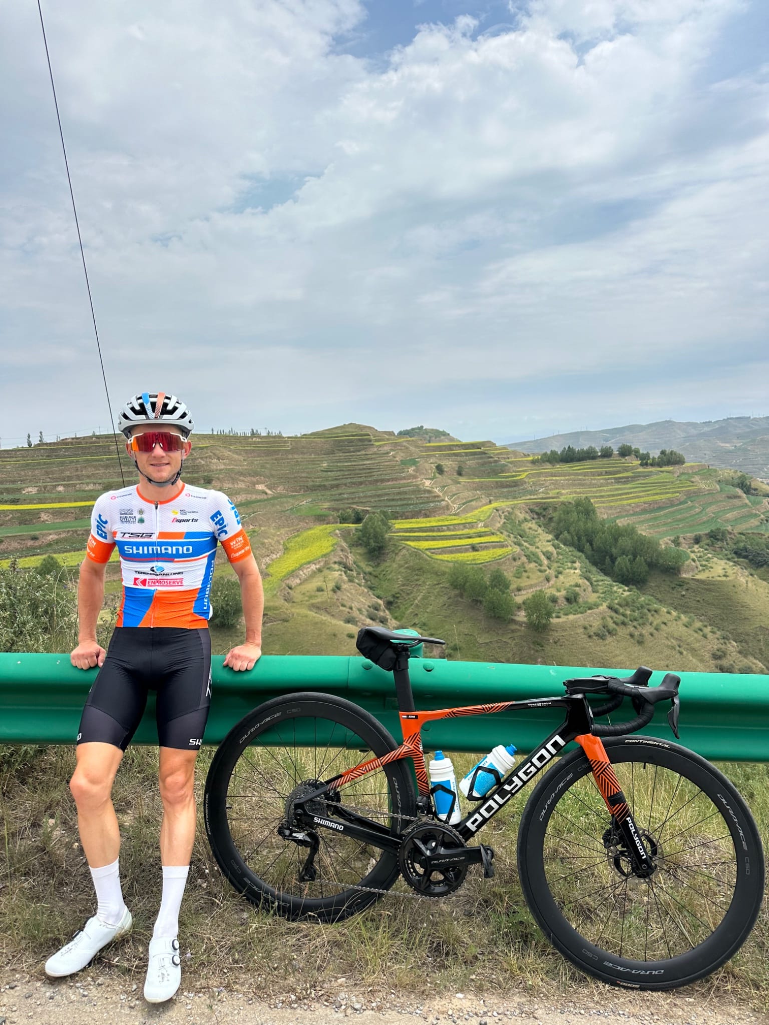 Roads with a view 🤩